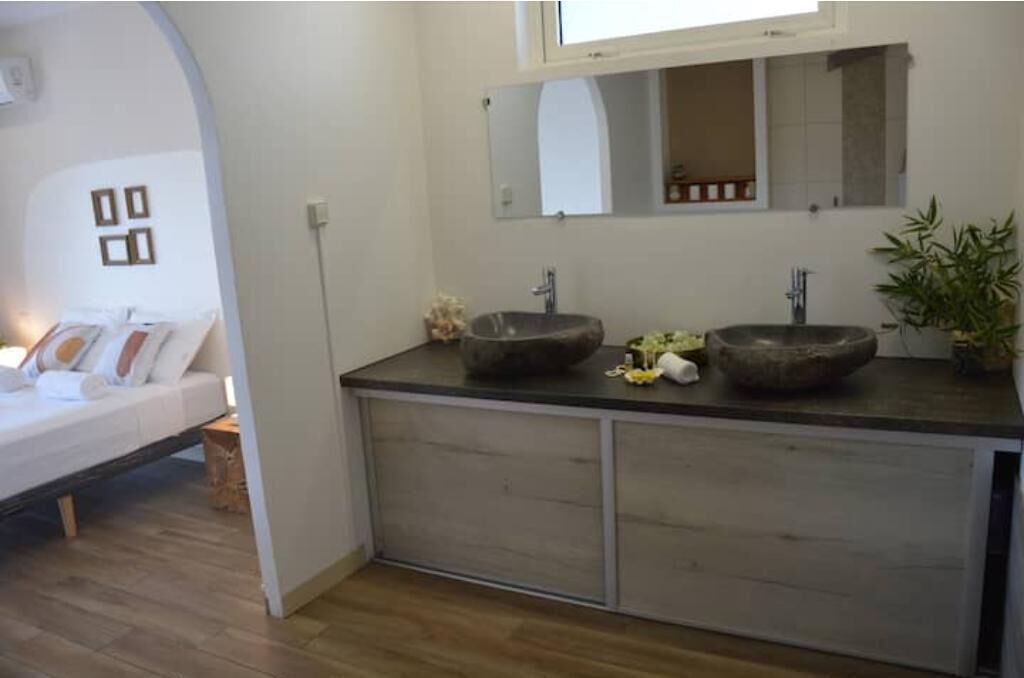 Photo of Bathroom in Pa'ofa'i