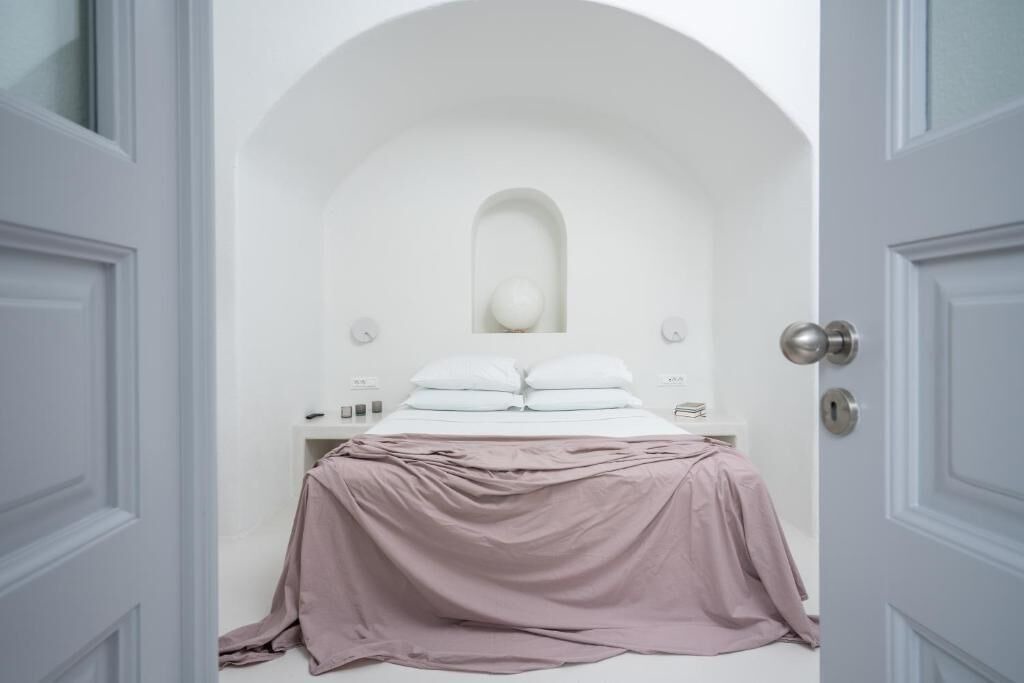 Photo of Bedroom in Fira
