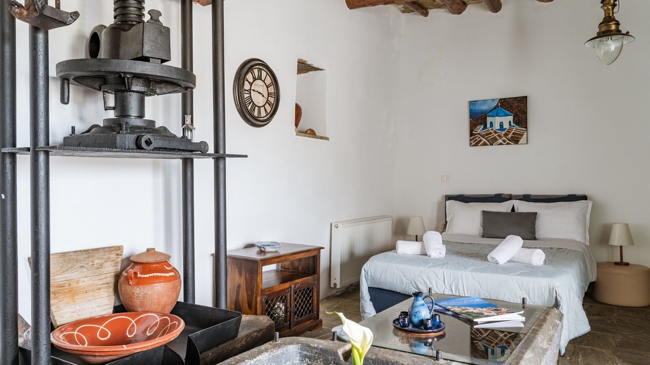 Photo of Bedroom in Andros Town
