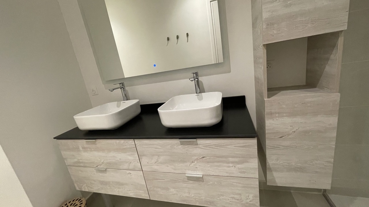 Photo of Bathroom in Paea
