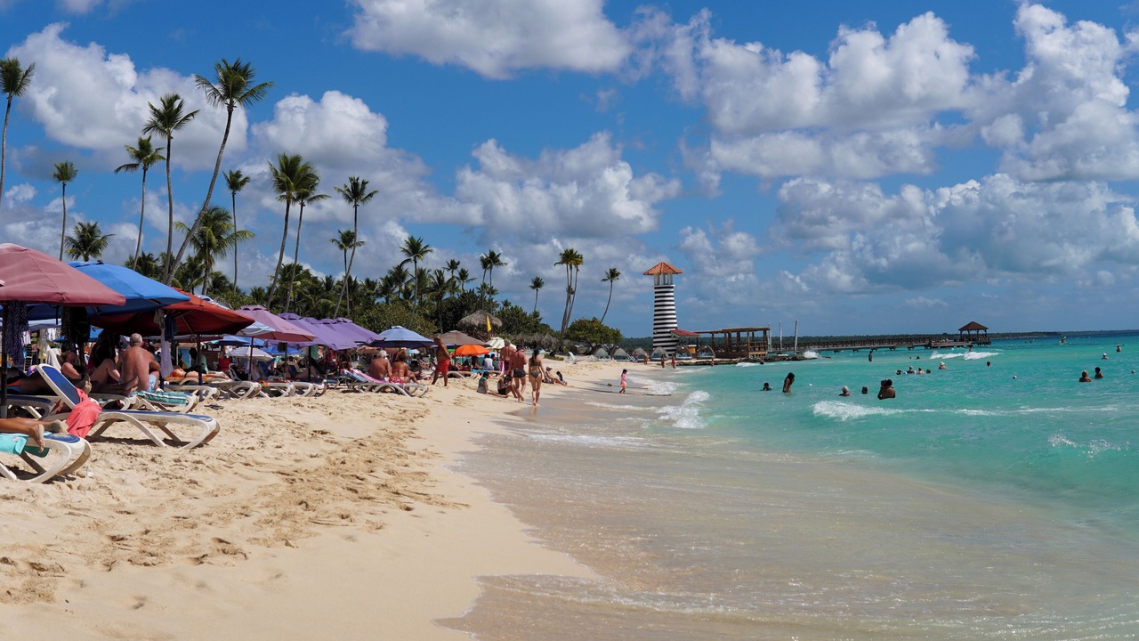 Photo of Others in Dominicus
