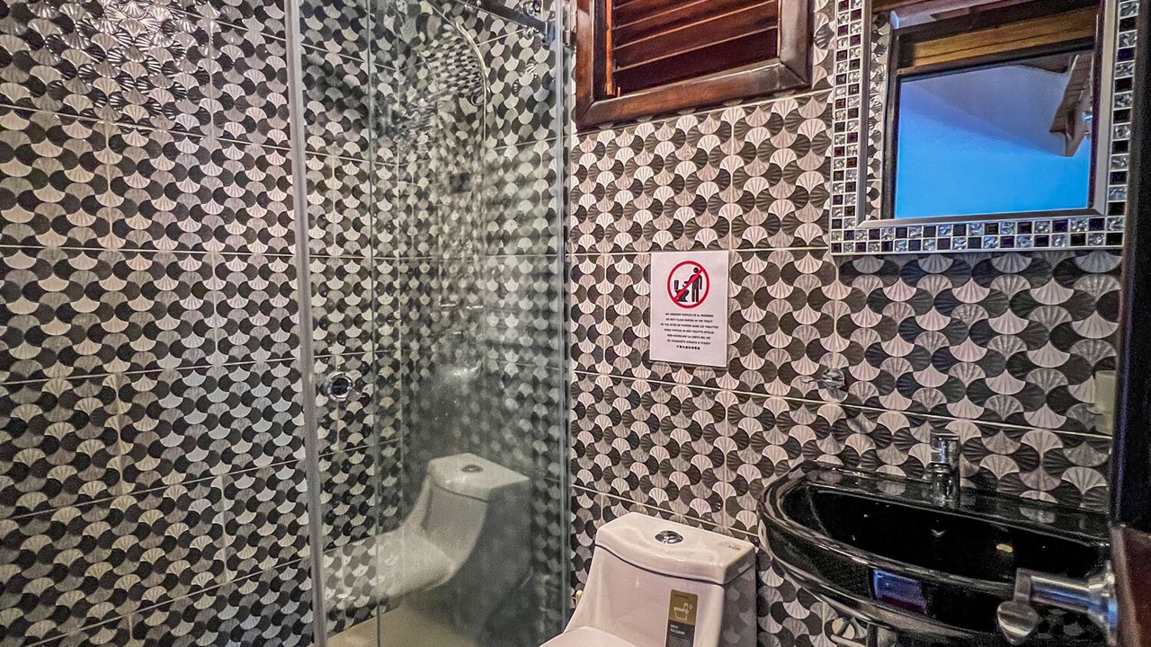 Photo of Bathroom in Barrio La Fortaleza Vieja