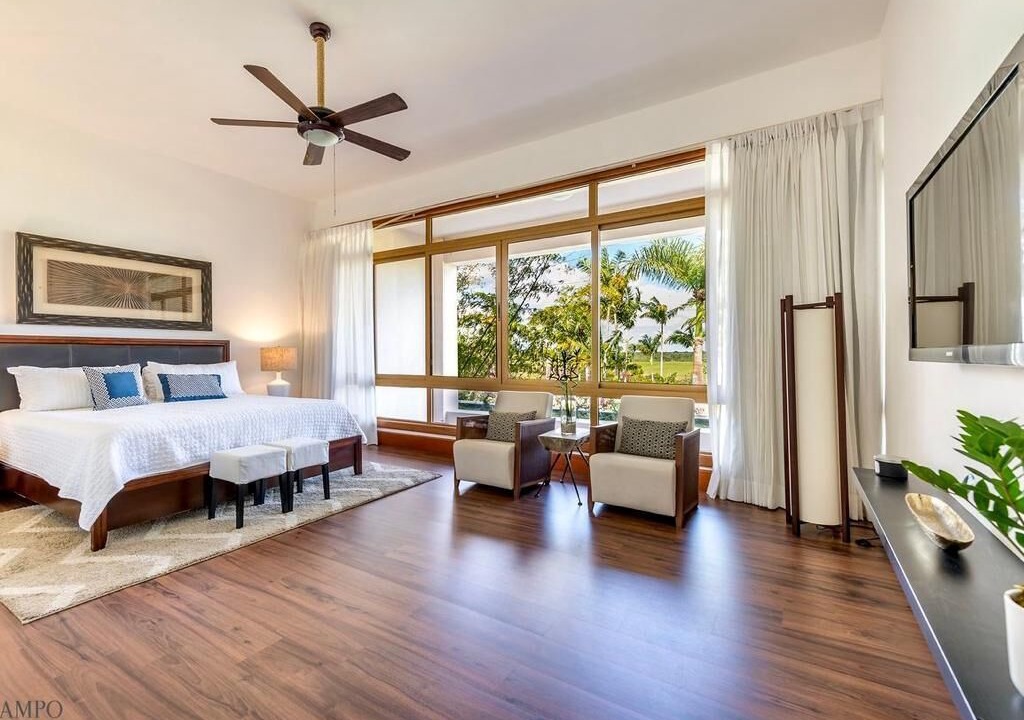 Photo of Bedroom in Los Altos