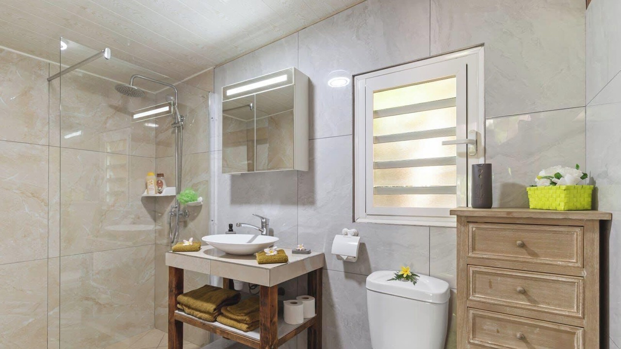 Photo of Bathroom in Moorea-Maiao