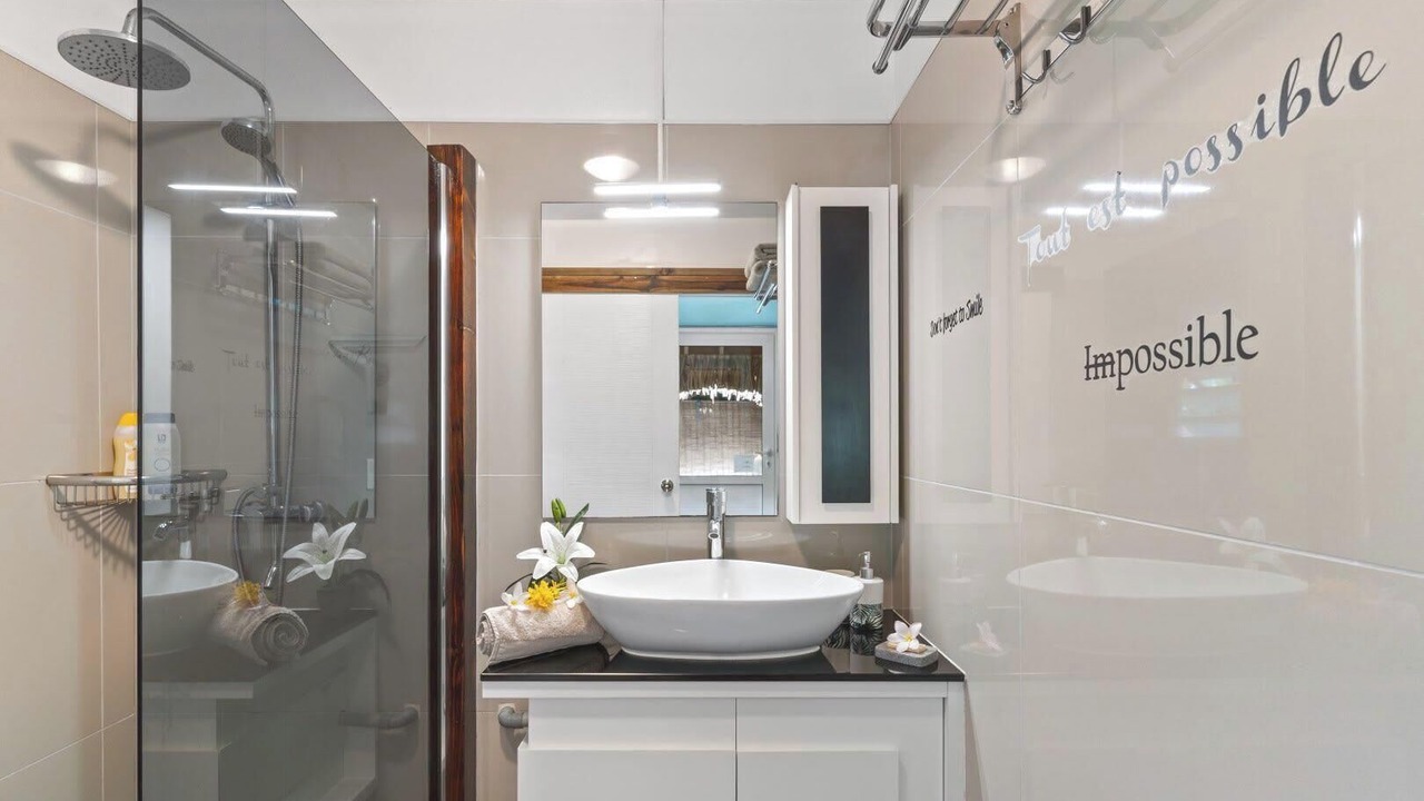 Photo of Bathroom in Moorea-Maiao