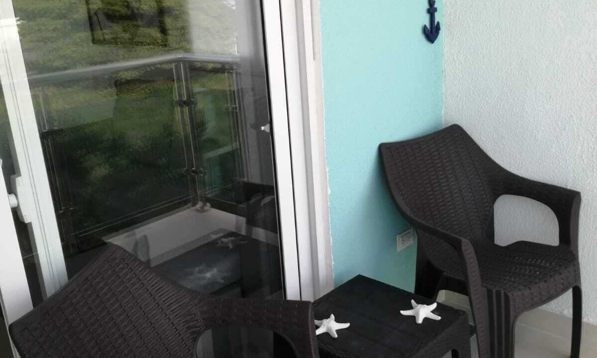 Photo of Outdoor in Veron