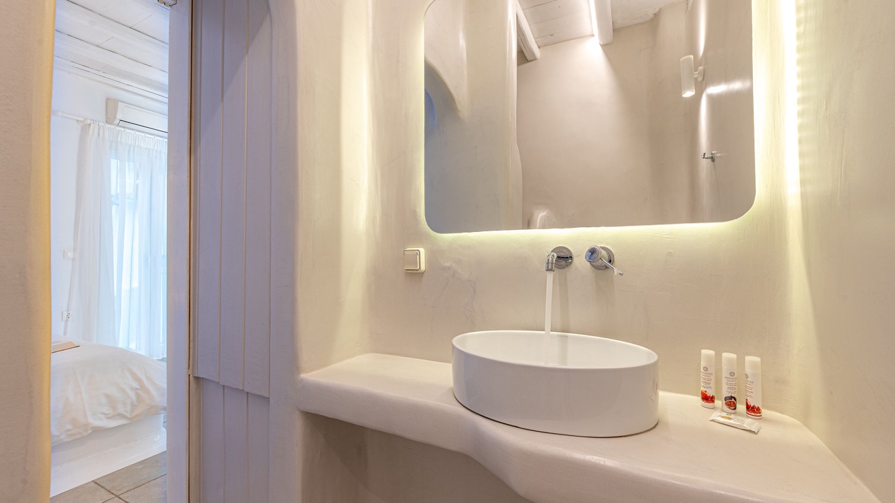 Photo of Bathroom in Psarou