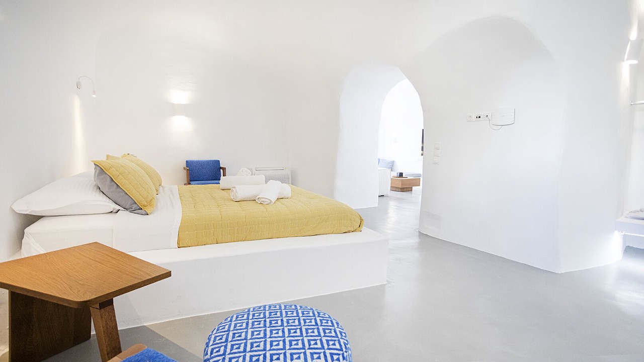 Photo of Bedroom in Fira