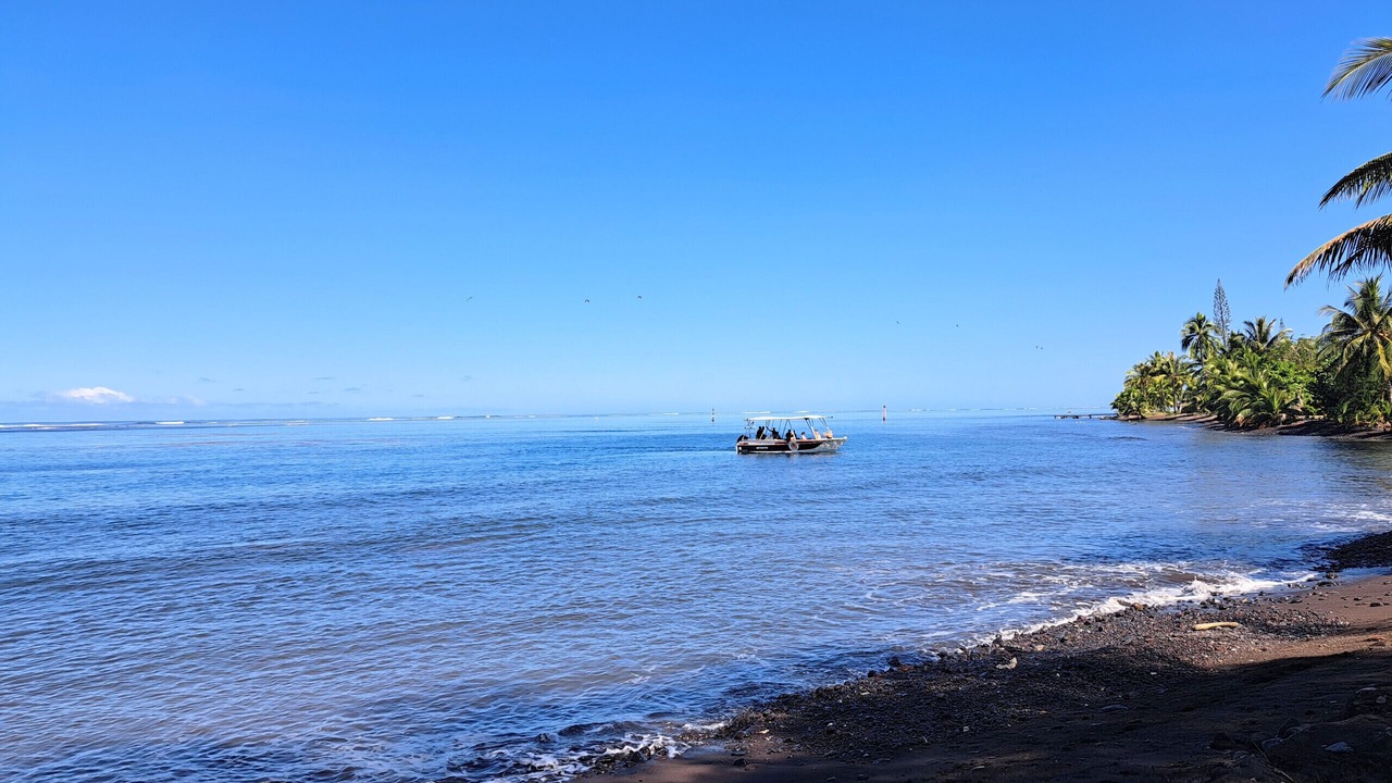 Photo of Others in Teahupo'o
