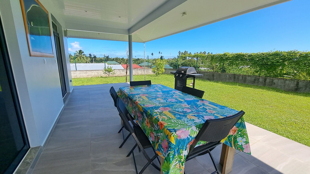 Photo of Outdoor in Teahupo'o