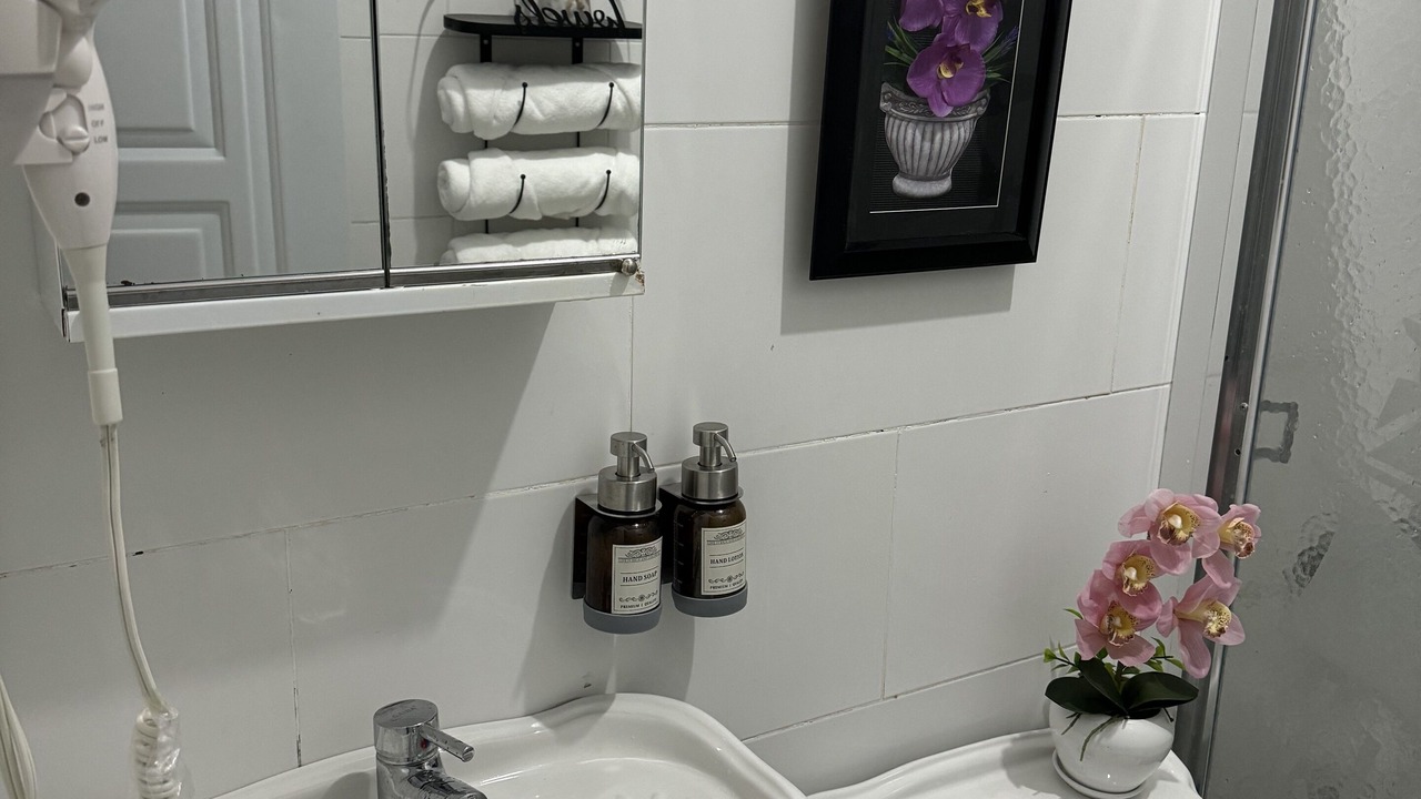 Photo of Bathroom in Pimentel
