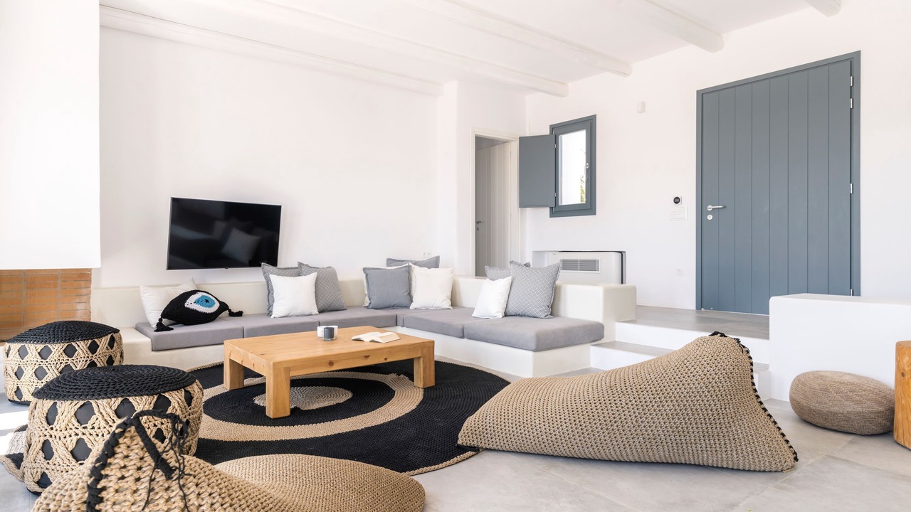 Photo of Livingroom in Chrissi Akti