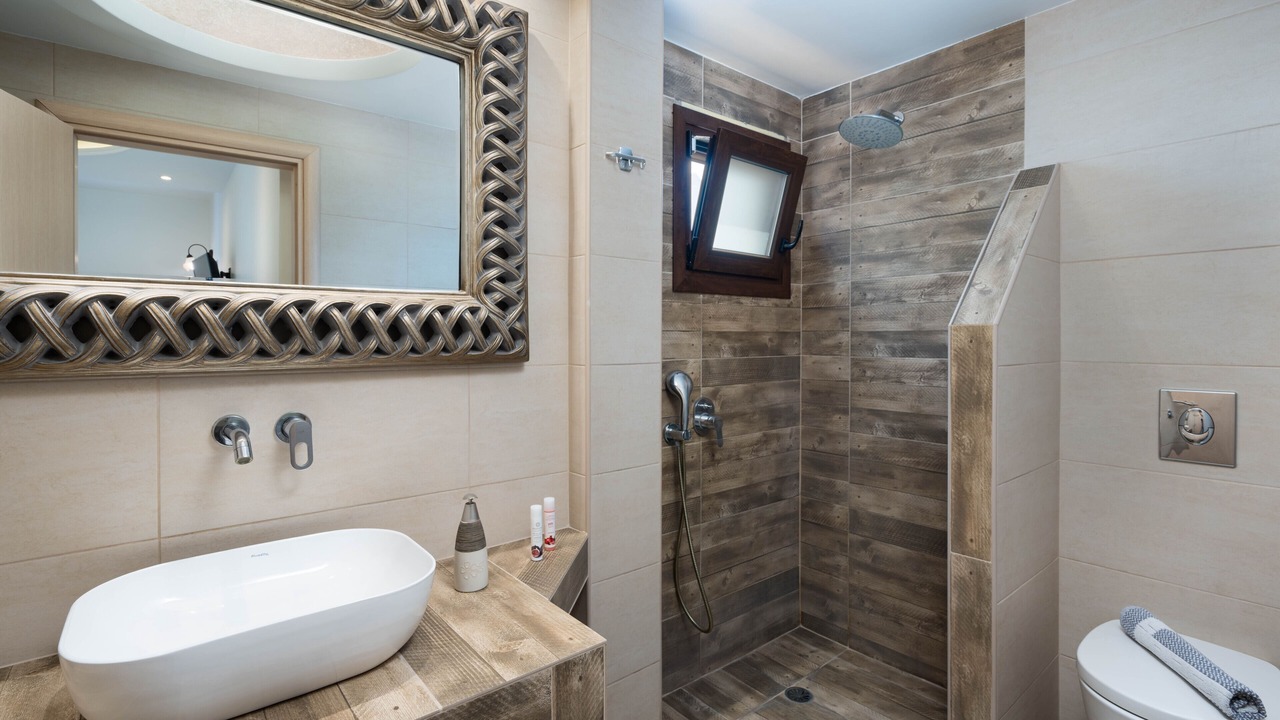 Photo of Bathroom in Vothon