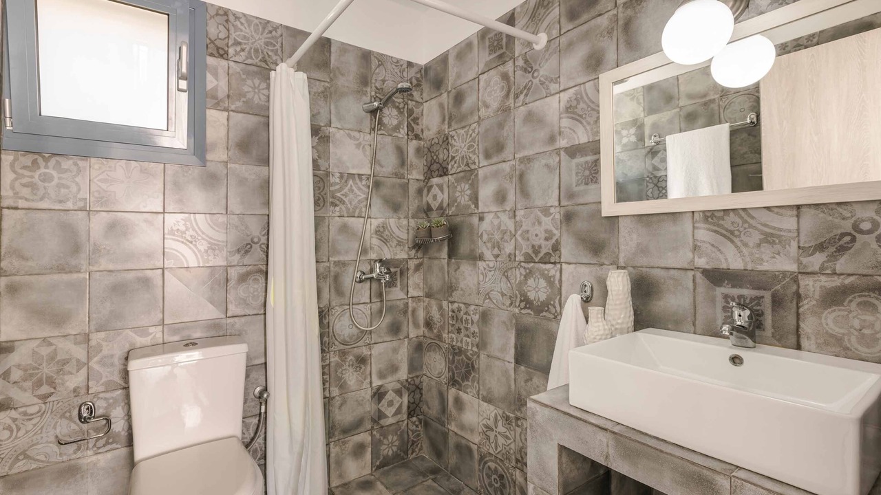 Photo of Bathroom in Skala