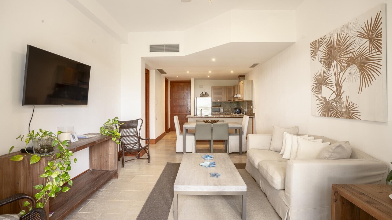 Photo of Livingroom in Los Altos