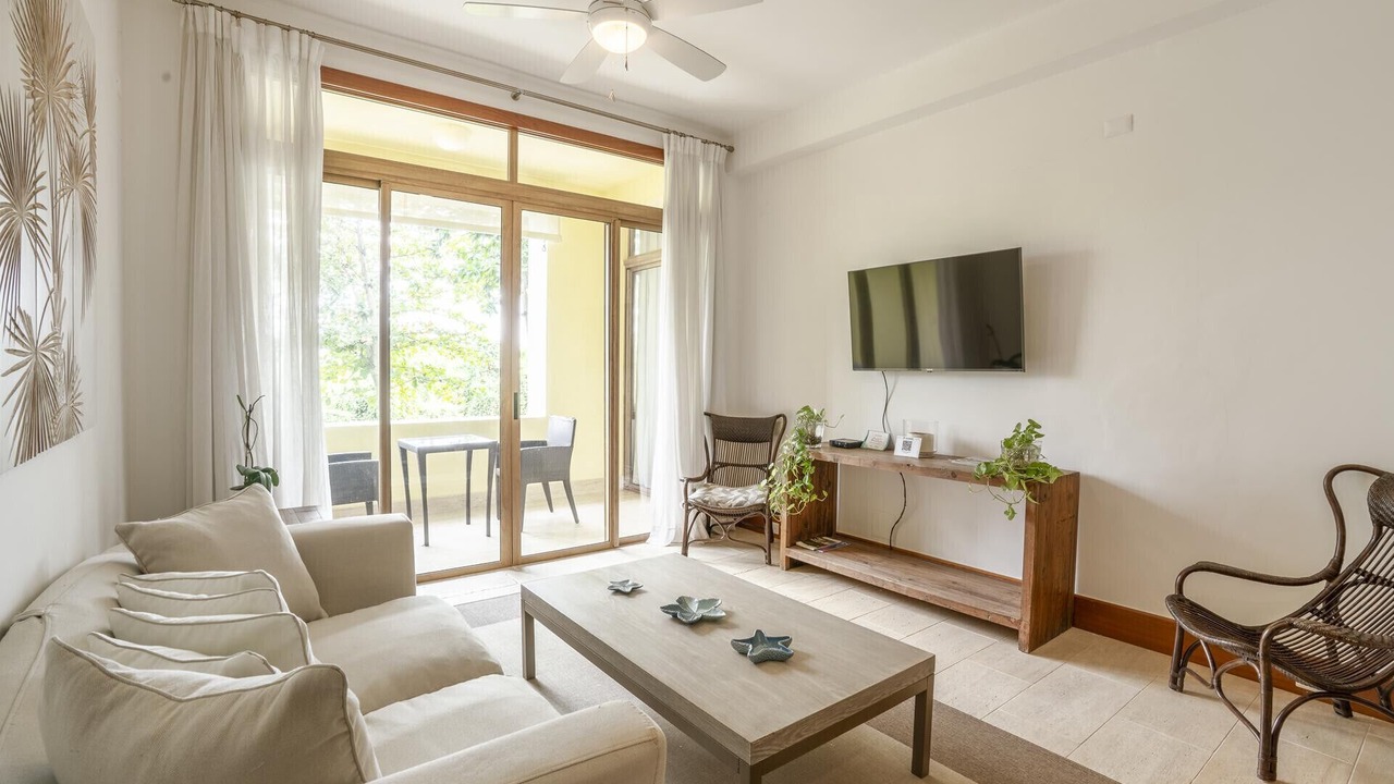 Photo of Livingroom in Los Altos