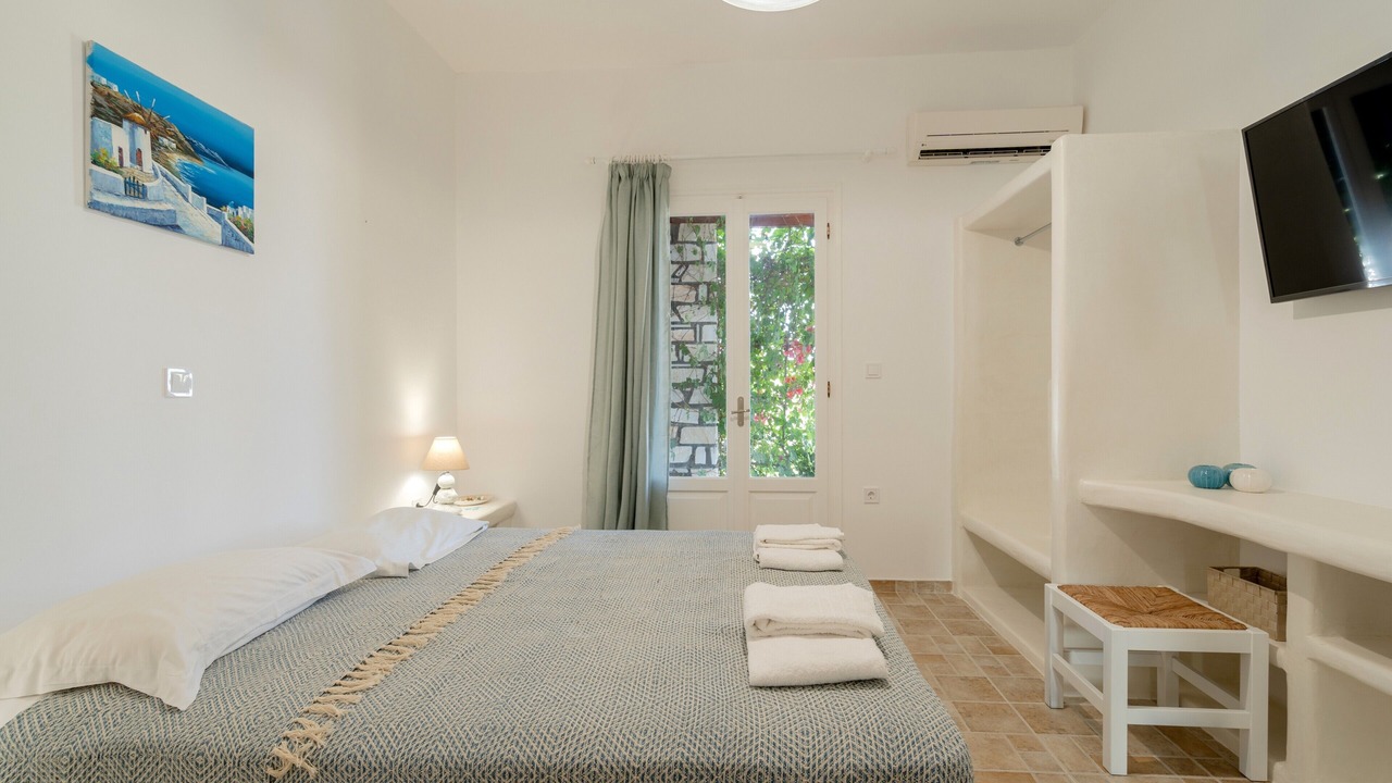 Photo of Bedroom in Aliki