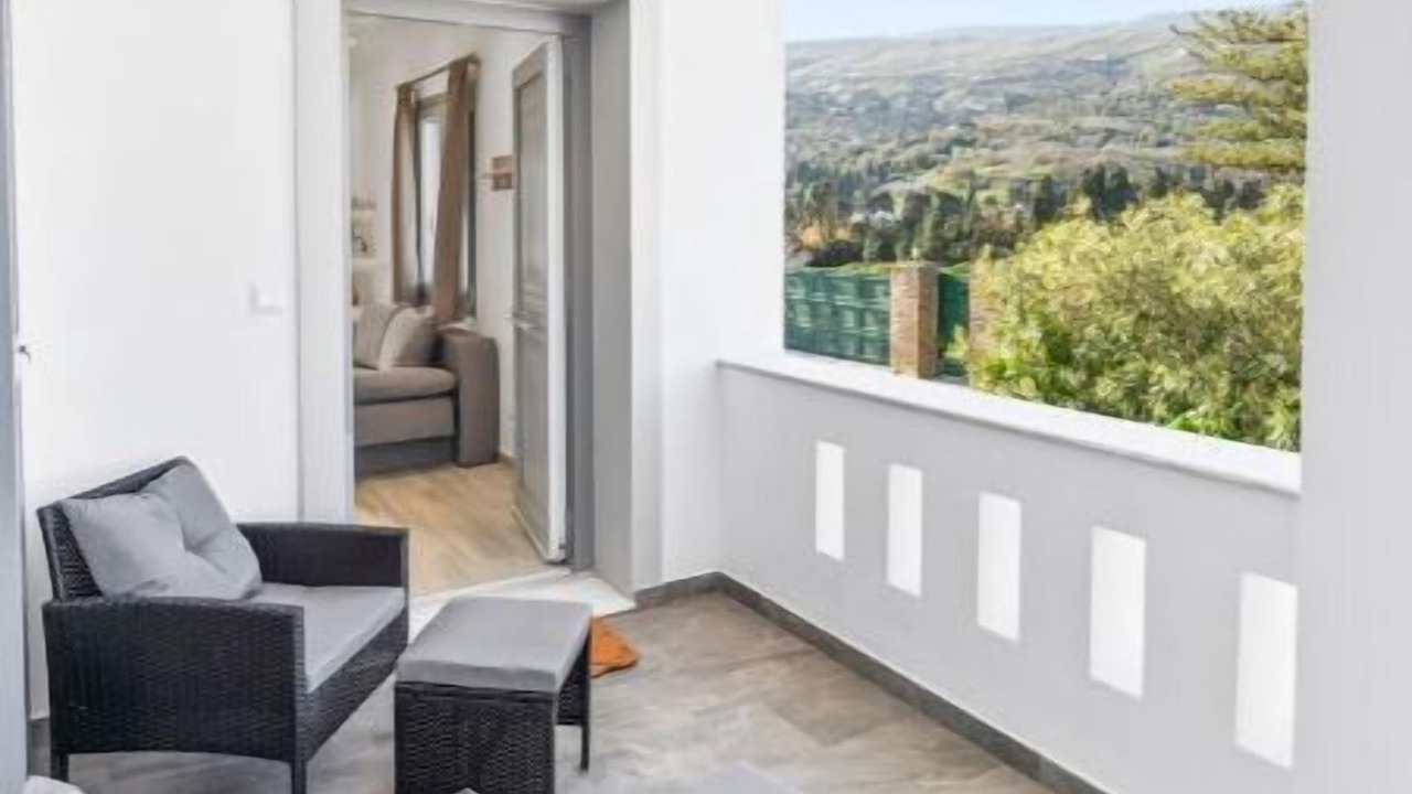 Photo of Patio Balcony in Paleopolis