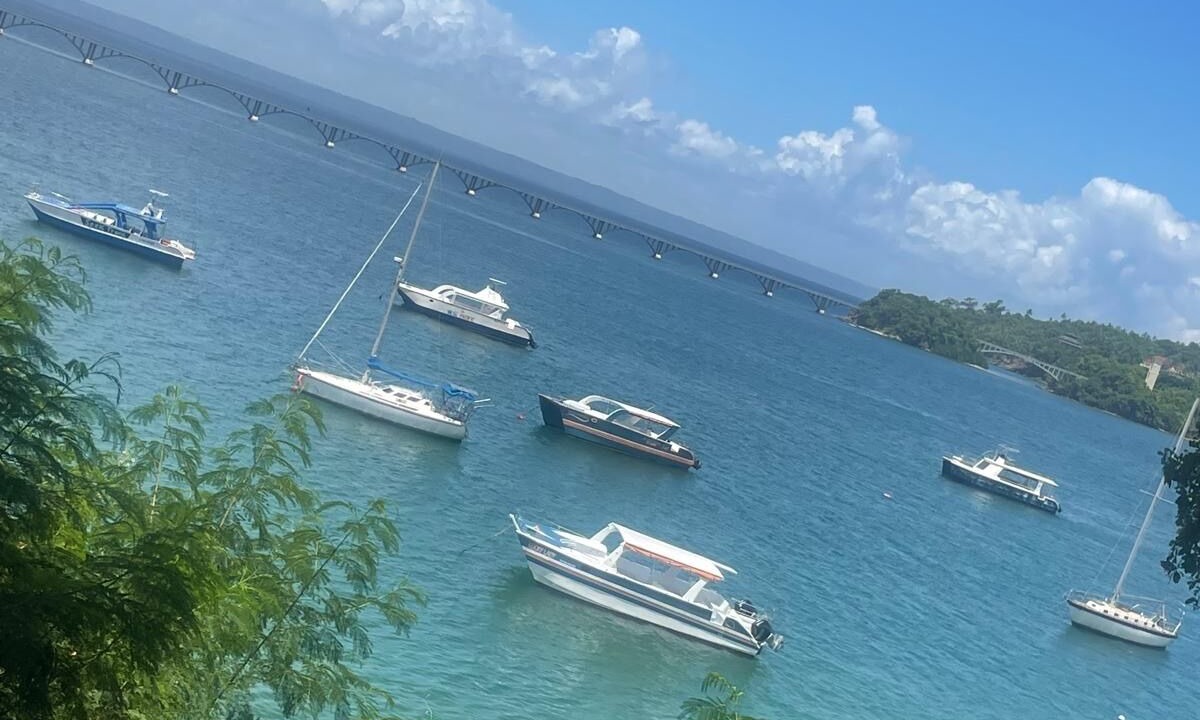 Photo of Others in Puerto Bahia