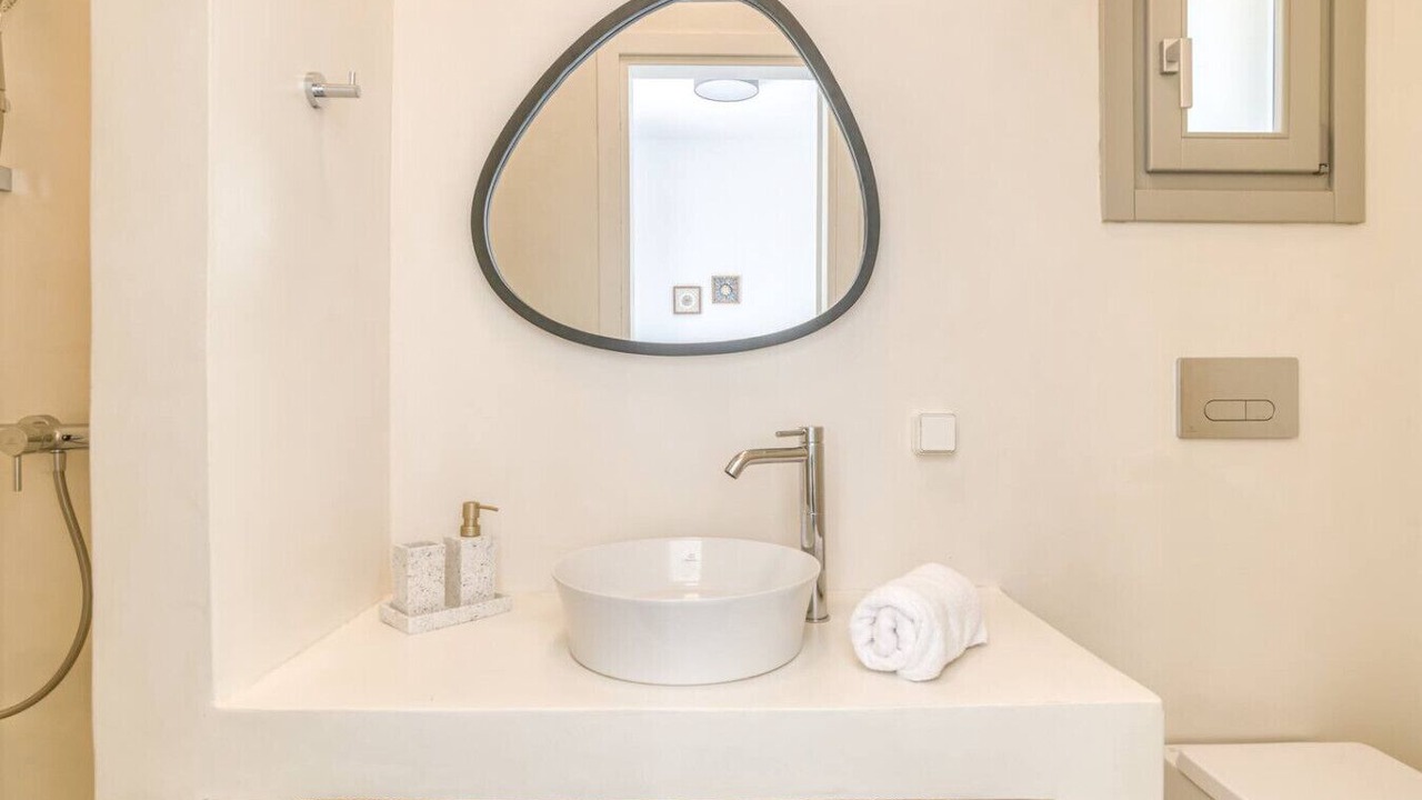 Photo of Bathroom in Aliki