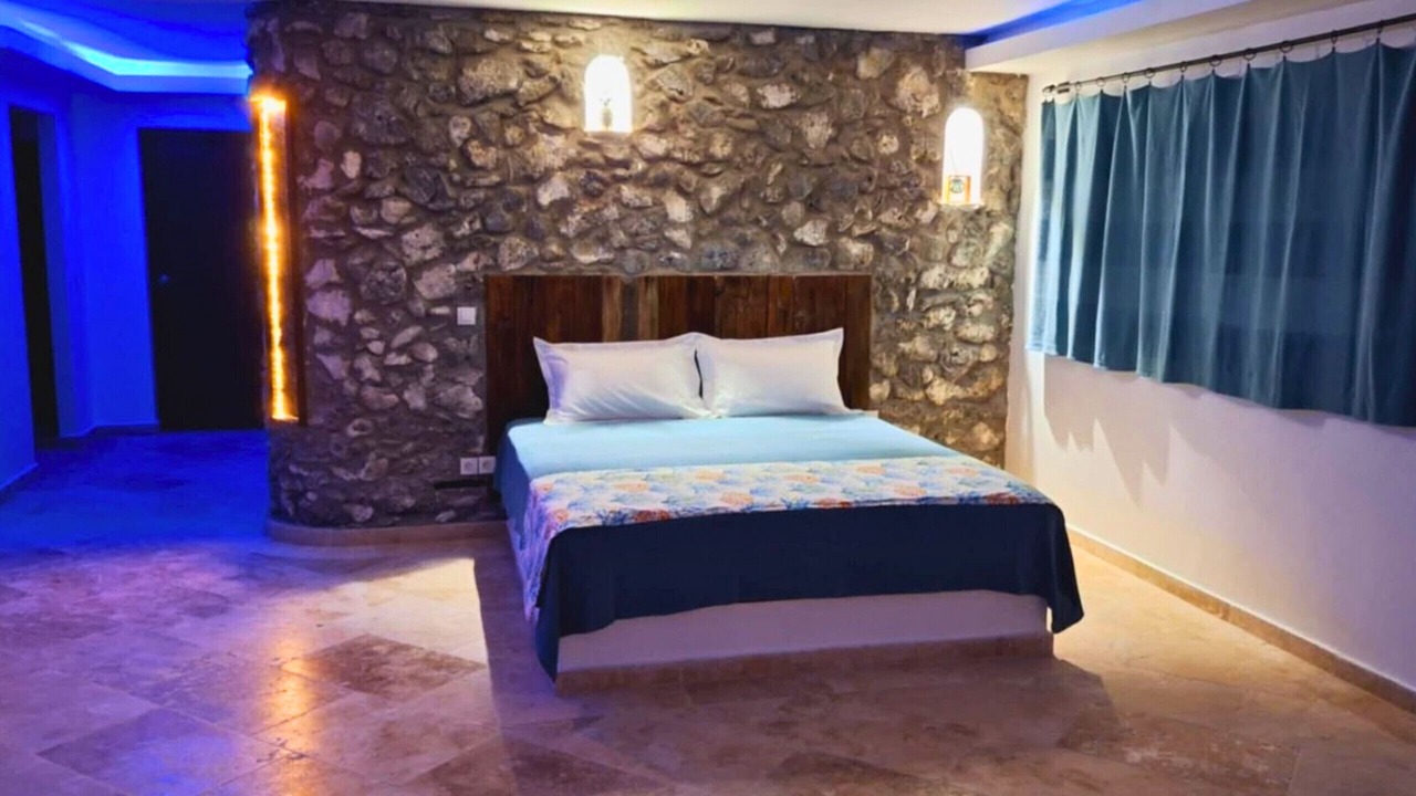 Photo of Bedroom in Manihi