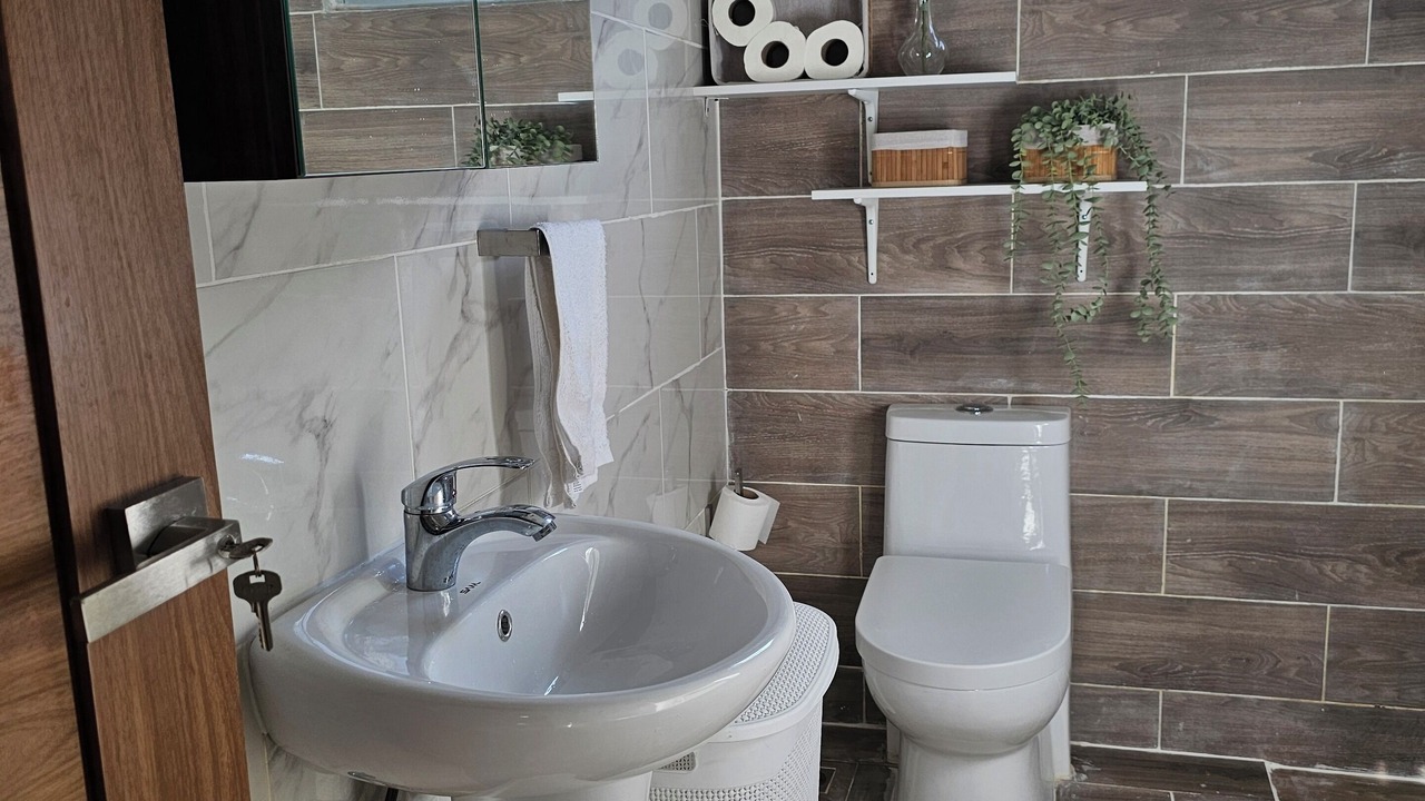 Photo of Bathroom in Veron