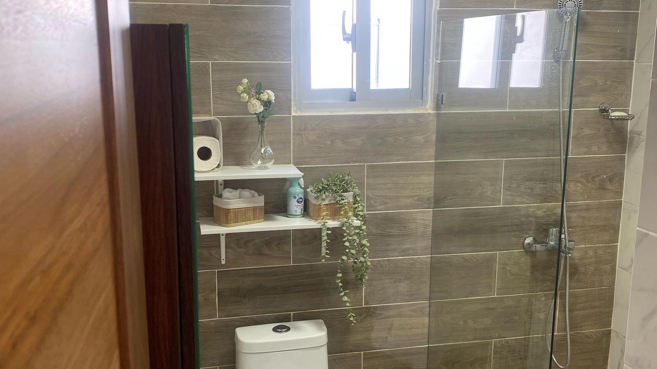 Photo of Bathroom in Veron
