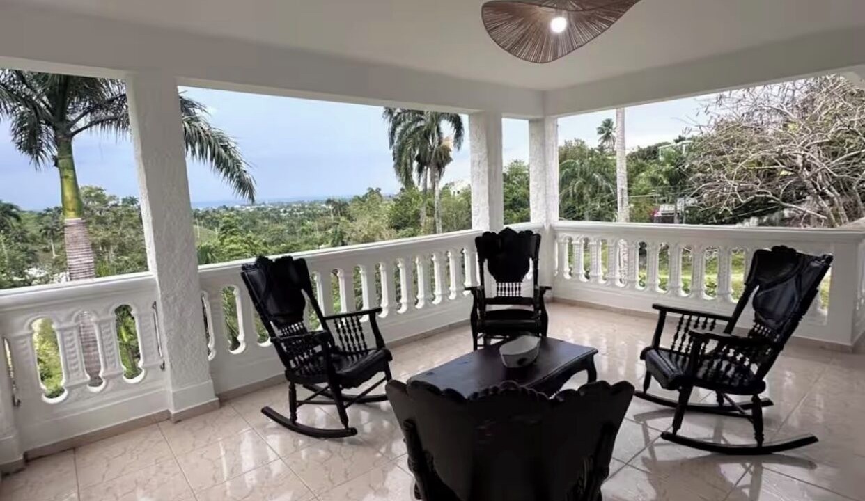 Photo of Patio Balcony in Barrio Santa Lucia