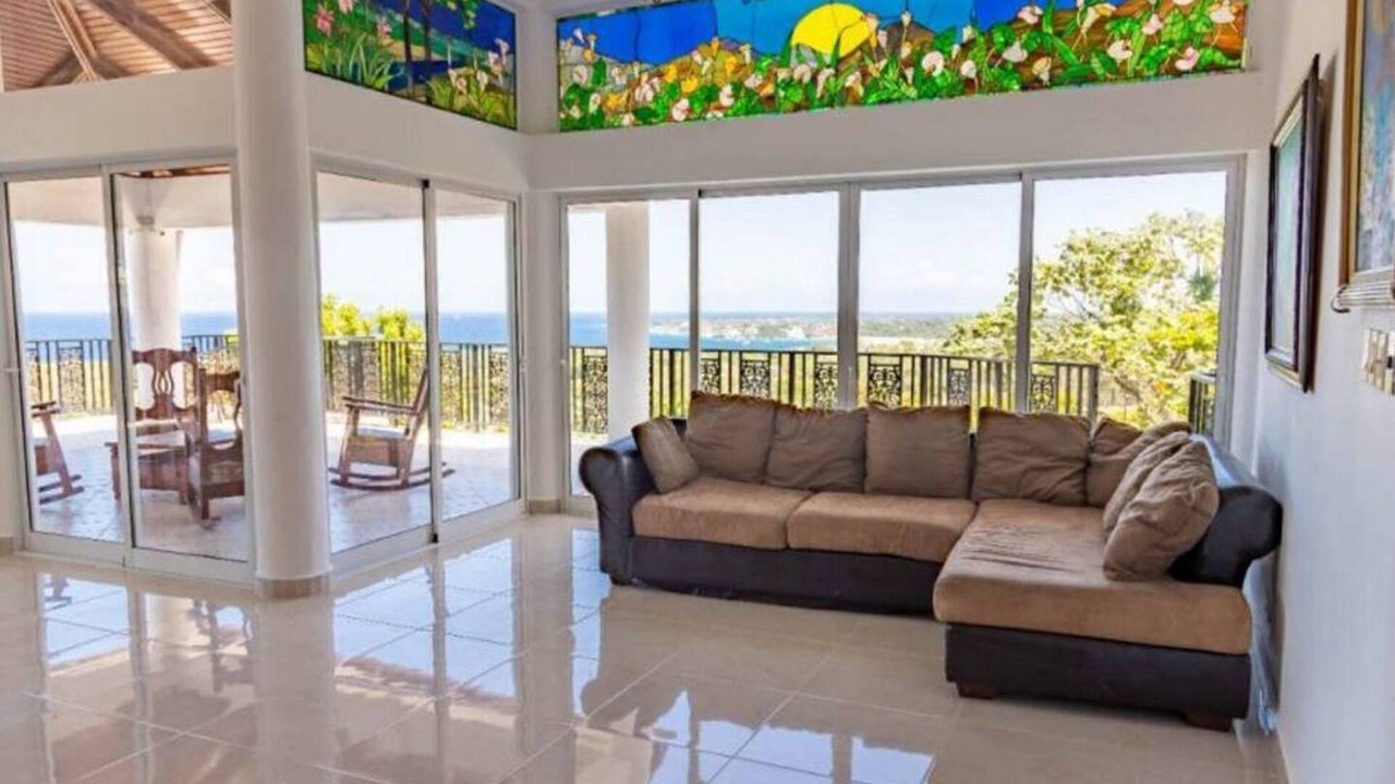 Photo of Livingroom in Terramar Estates