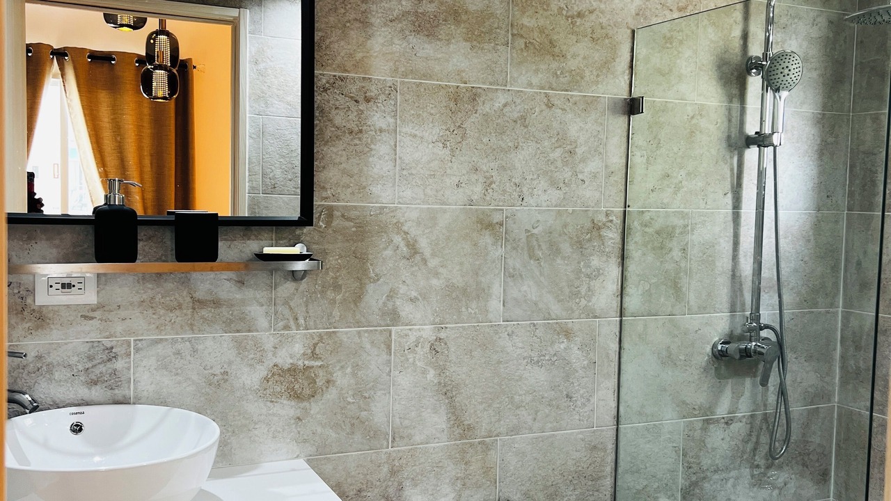 Photo of Bathroom in Veron