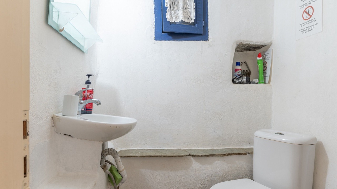 Photo of Bathroom in Exomvourgo