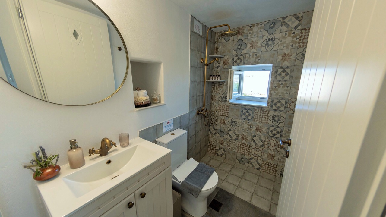 Photo of Bathroom in Naousa