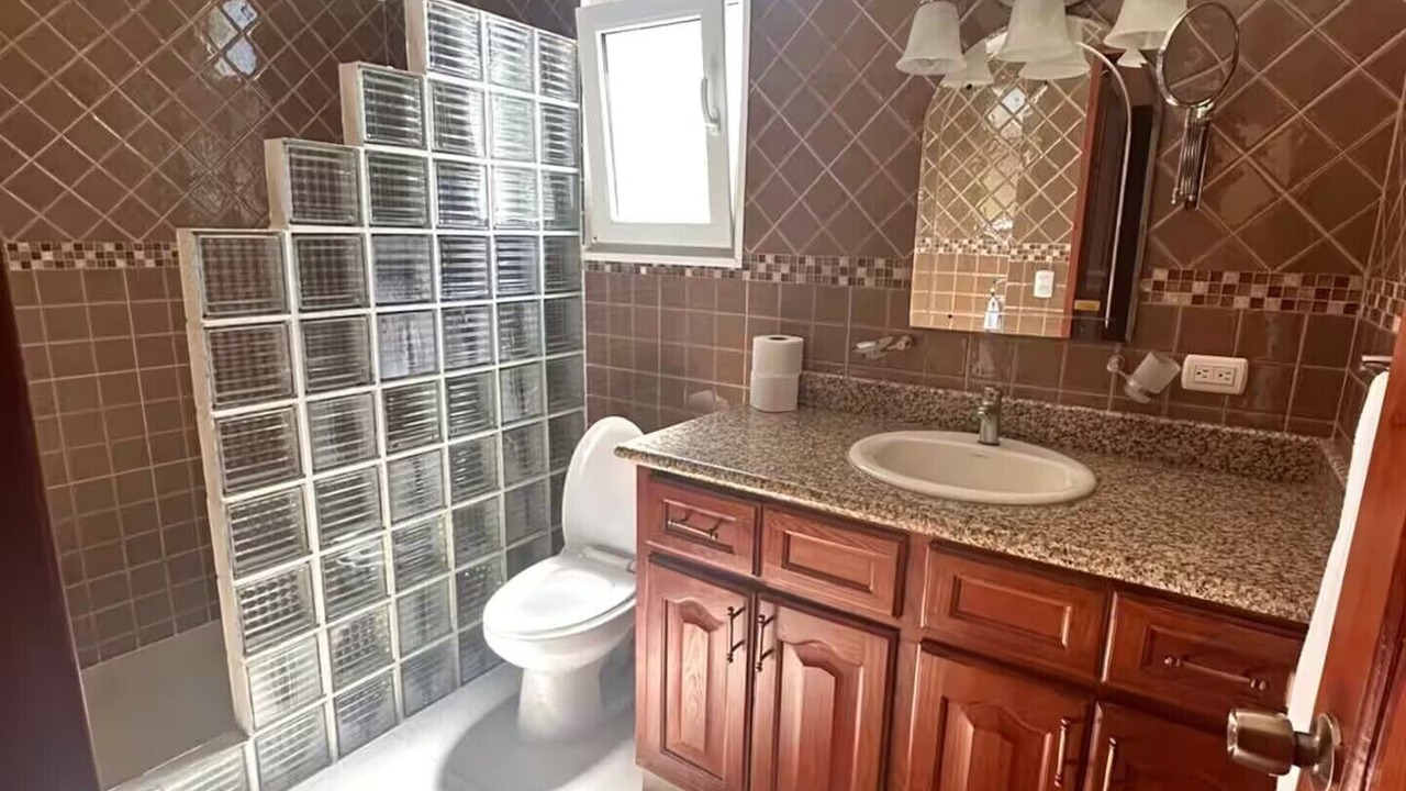 Photo of Bathroom in Urbanizacion Tavarez