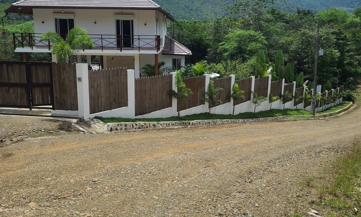 Photo of Outdoor in Pedro Brand