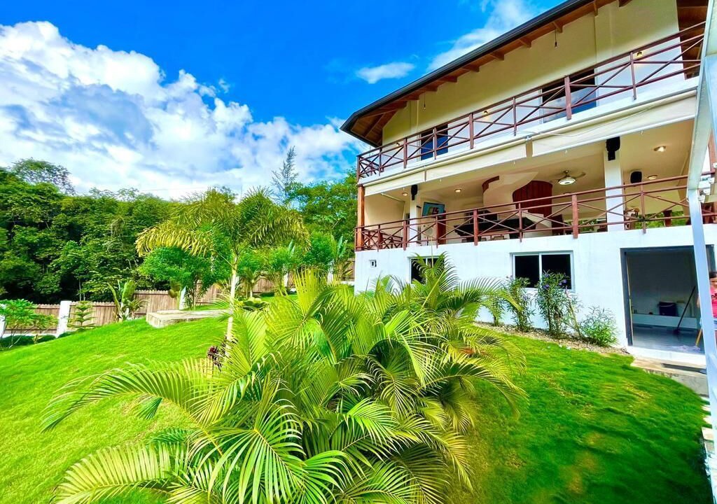 Photo of Outdoor in Pedro Brand