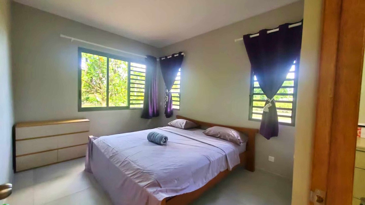 Photo of Bedroom in Teahupo'o