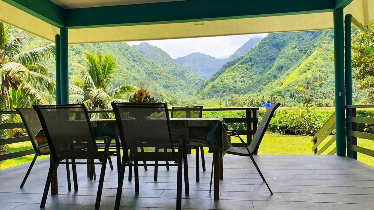 Photo of Outdoor in Teahupo'o