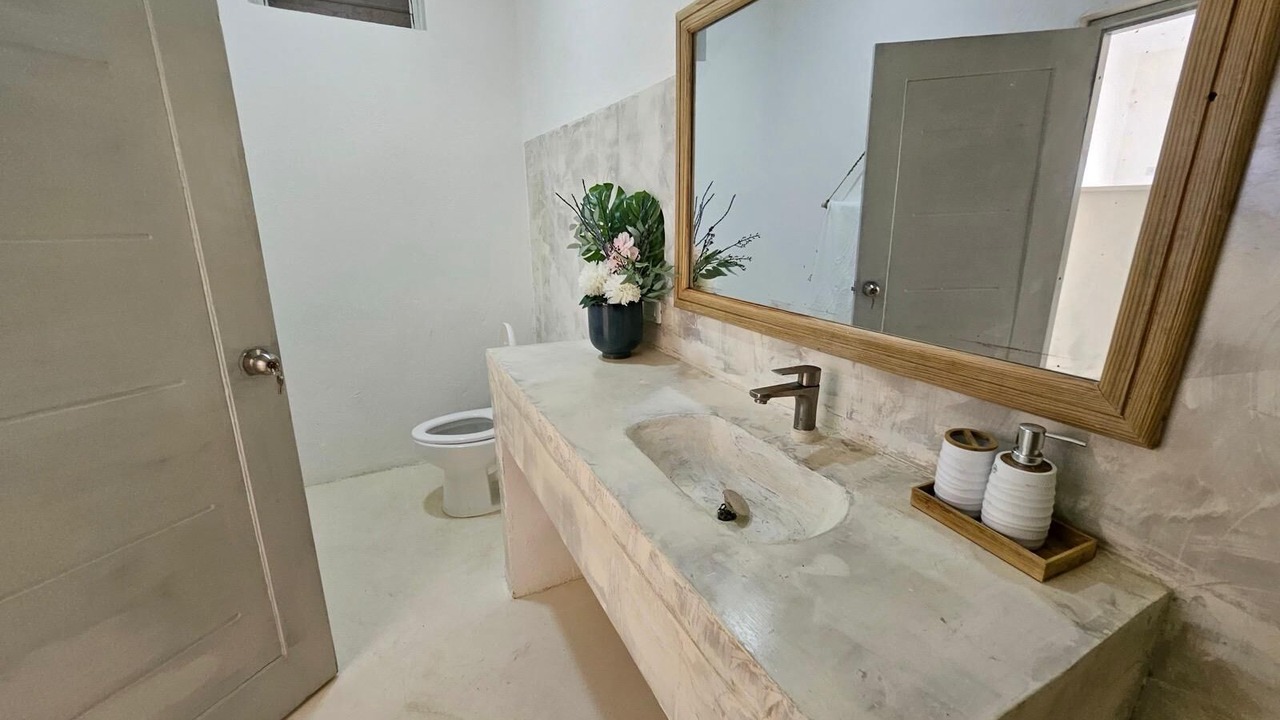 Photo of Bathroom in El Factor
