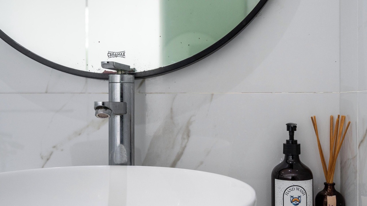 Photo of Bathroom in Laksmana