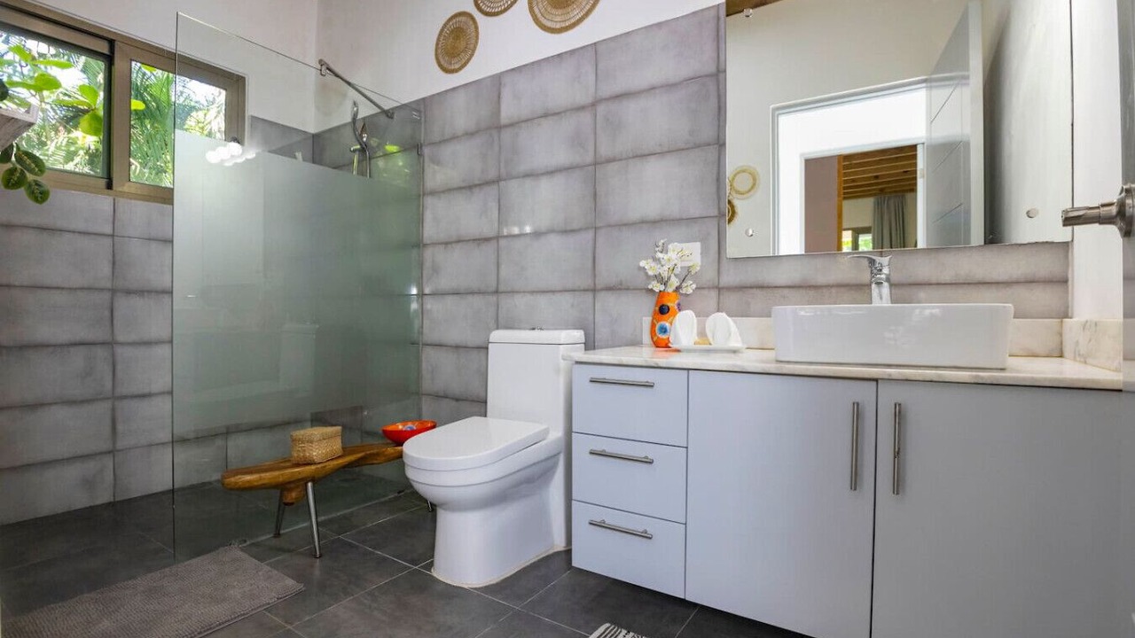 Photo of Bathroom in ProCab