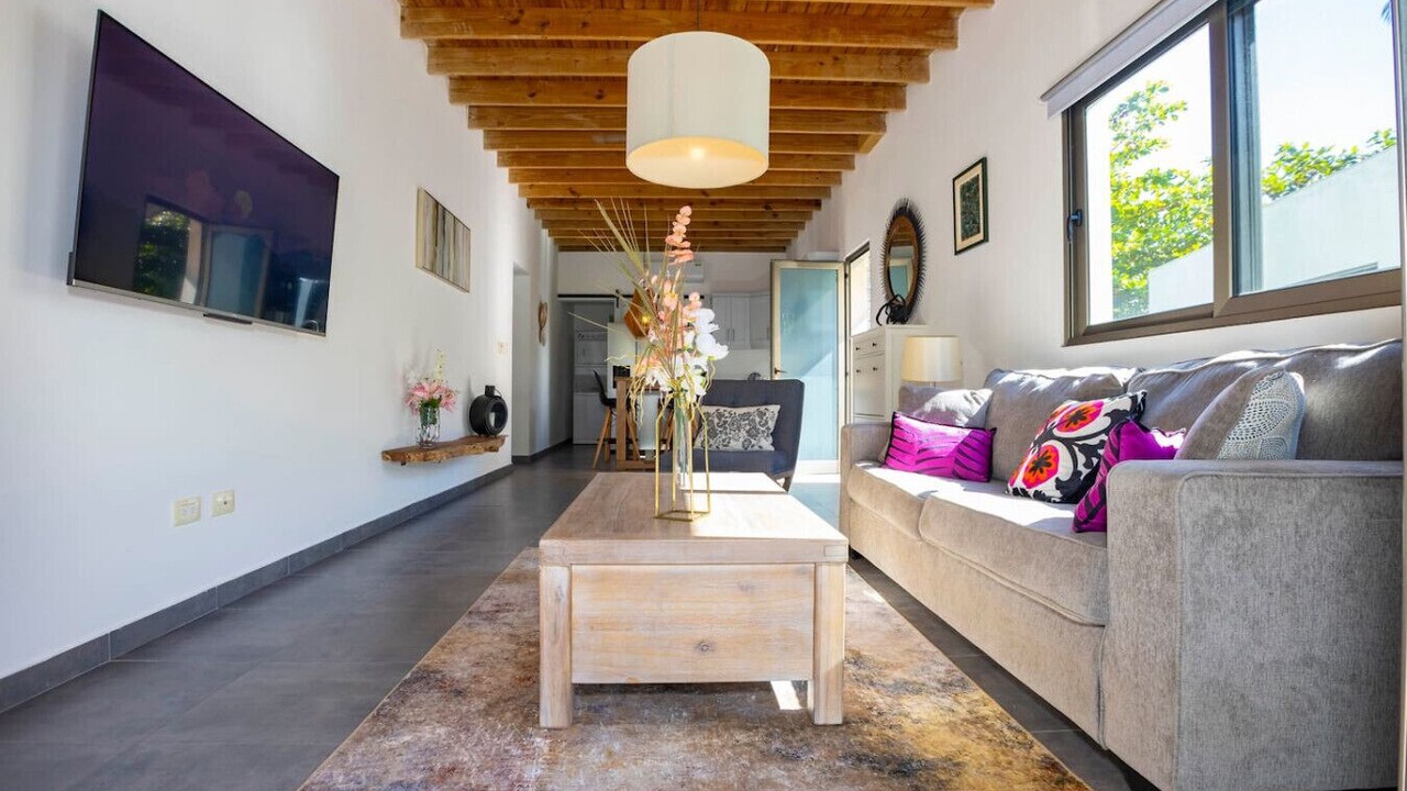 Photo of Livingroom in ProCab