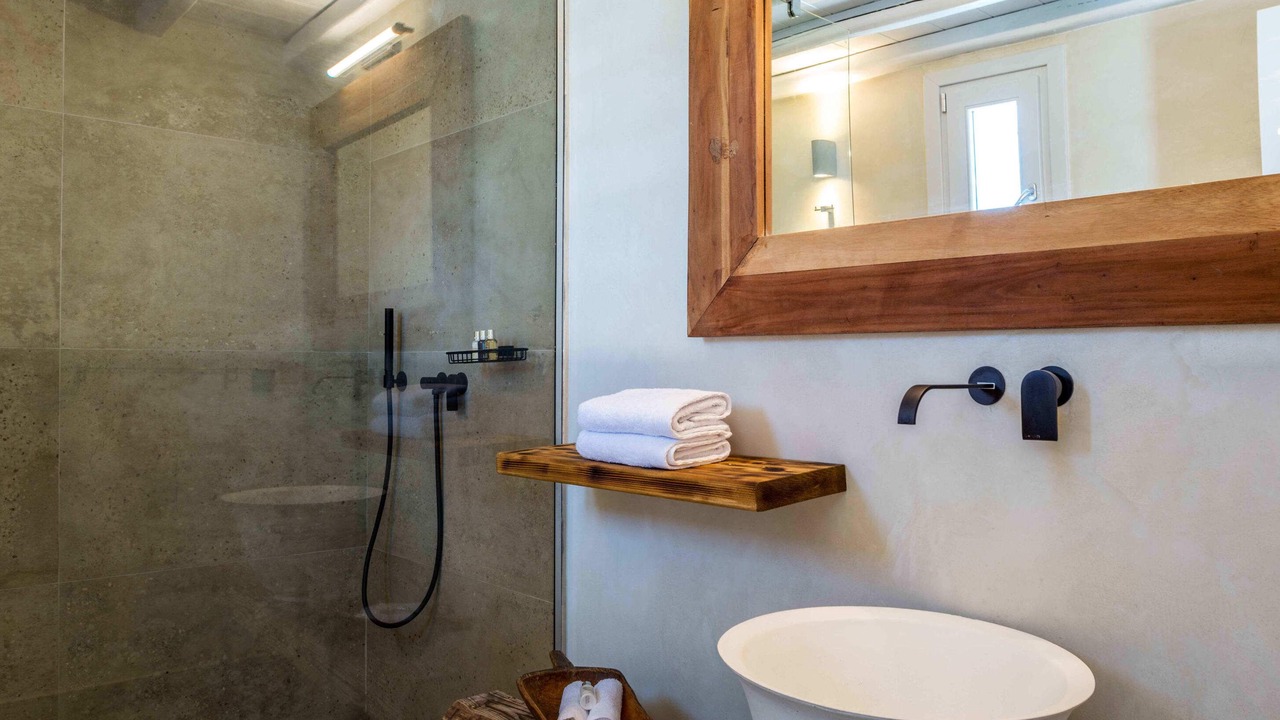 Photo of Bathroom in Ano Mera