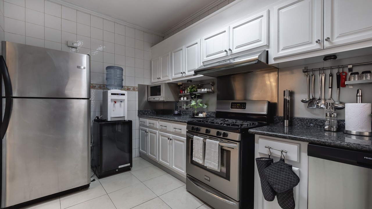 Photo of Kitchen in Yolanda Morales