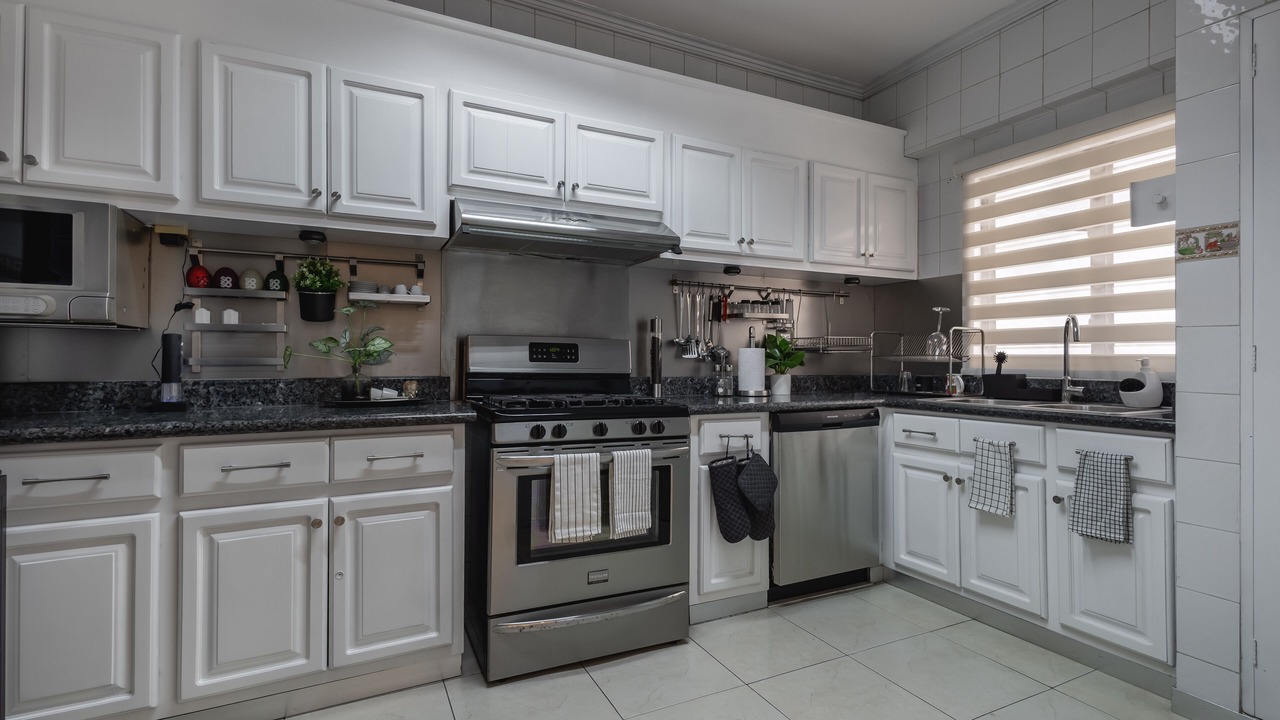 Photo of Kitchen in Yolanda Morales