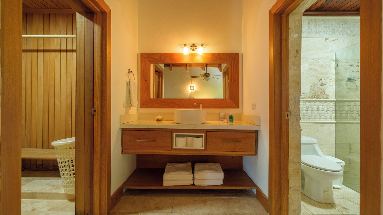 Photo of Bathroom in Las Lomas