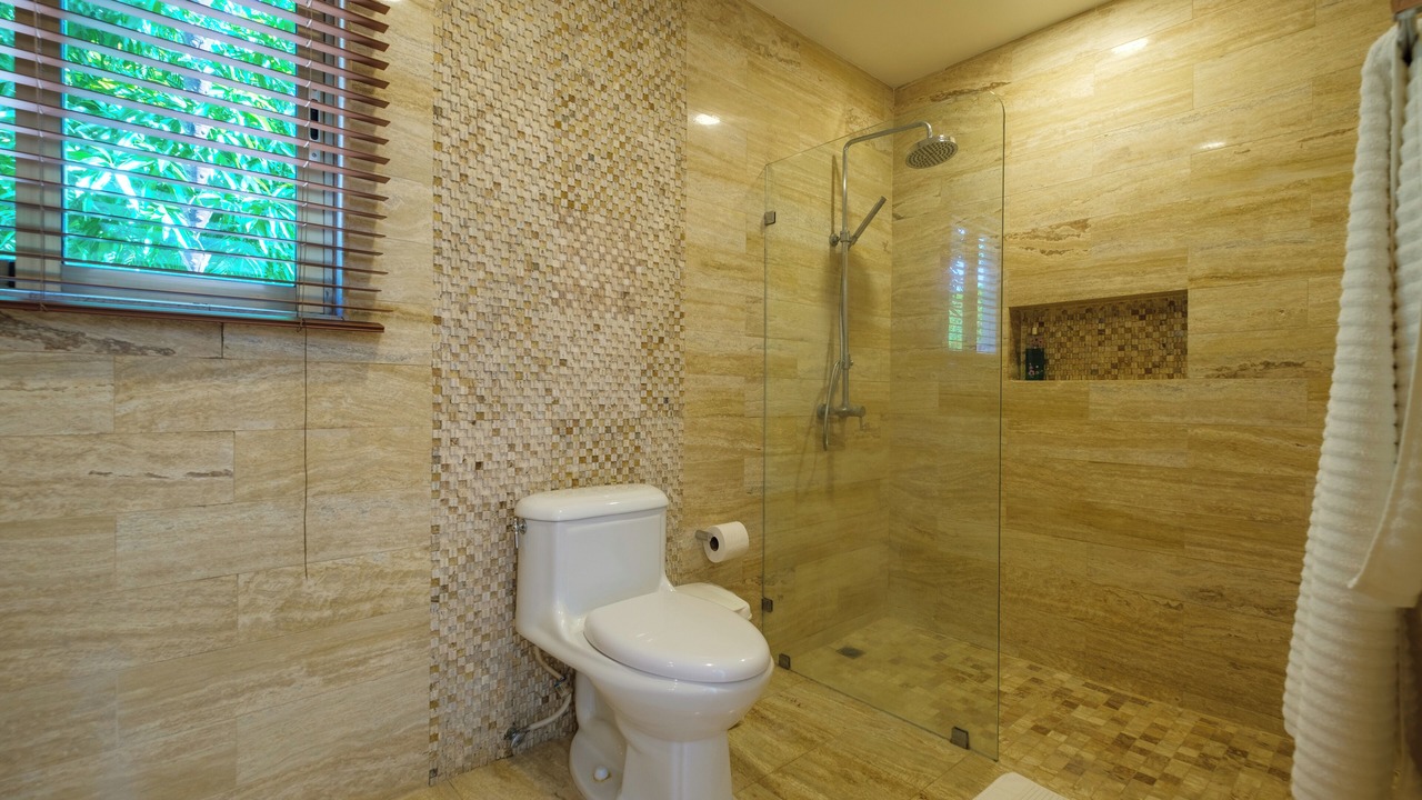 Photo of Bathroom in Las Lomas
