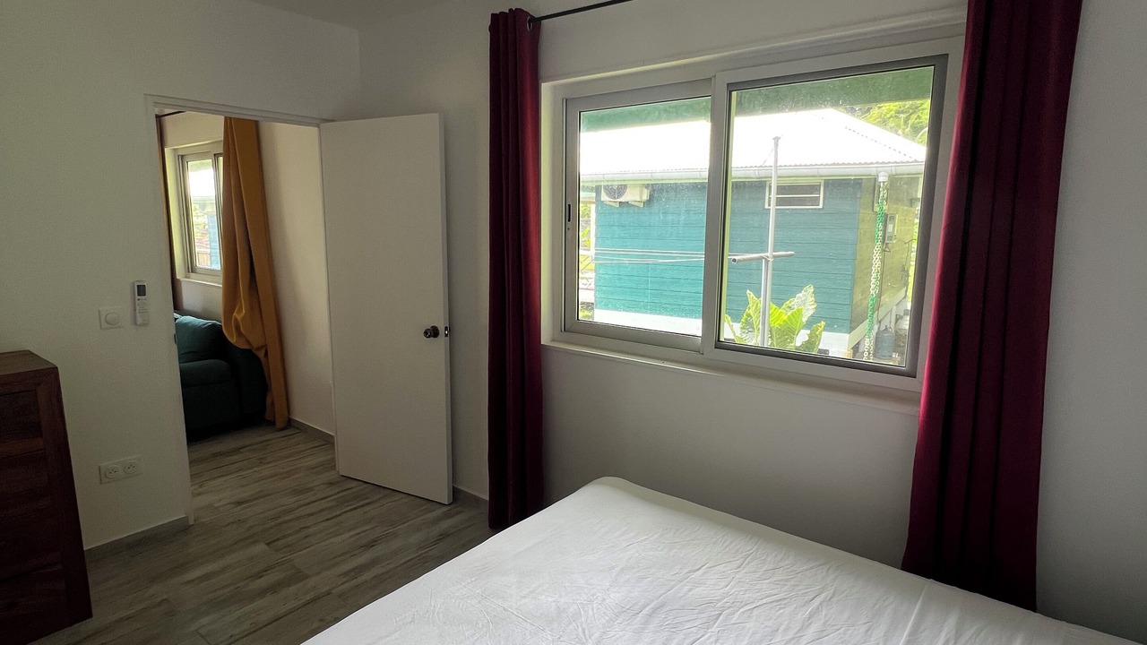Photo of Bedroom in Teahupoo