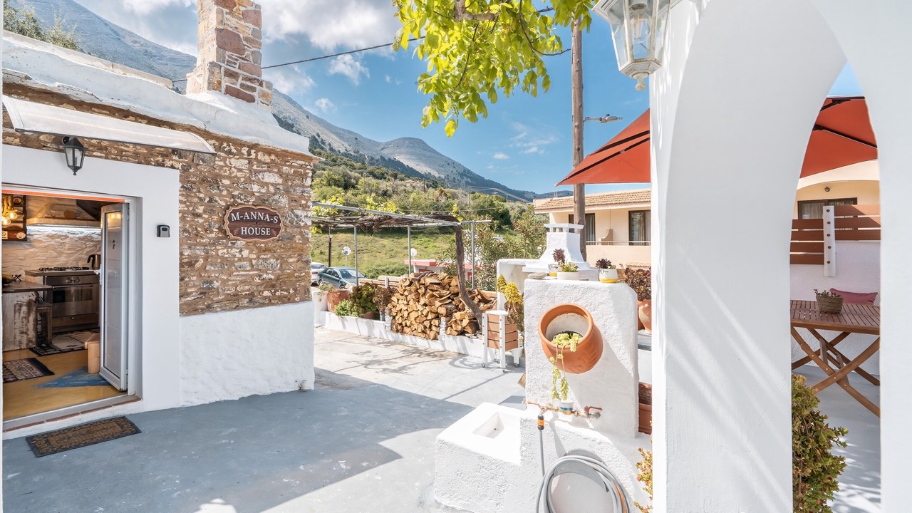 Photo of Patio Balcony in Embonas