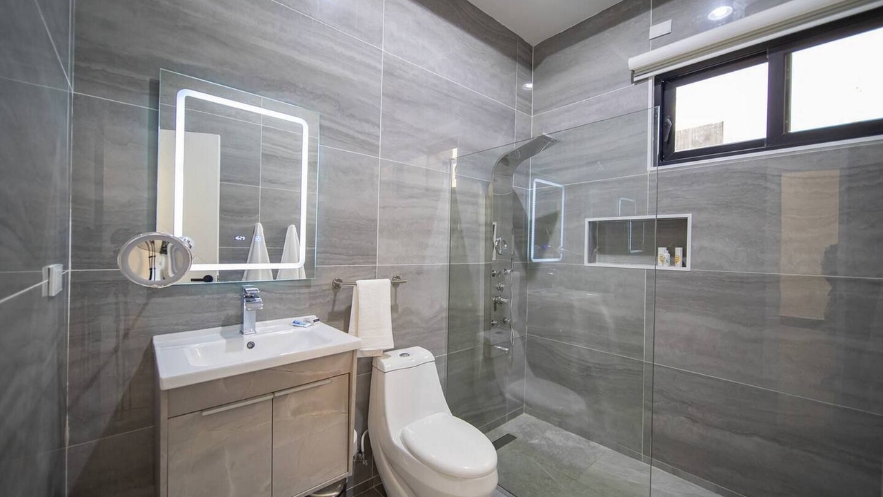 Photo of Bathroom in Montellano