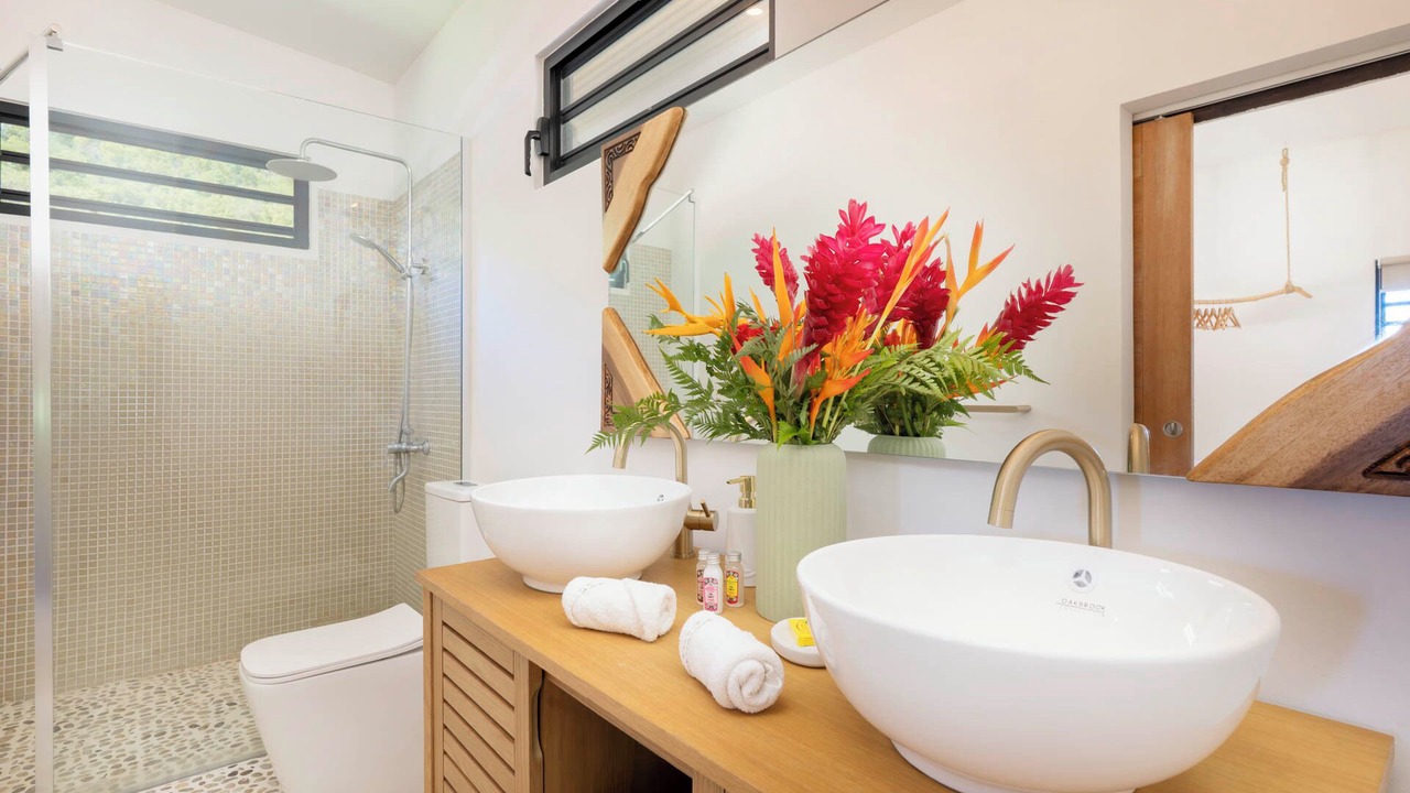 Photo of Bathroom in Teavaro